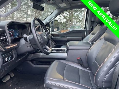 Used 2023 Ford F250 Lariat w/ Lariat Ultimate Package image 9
