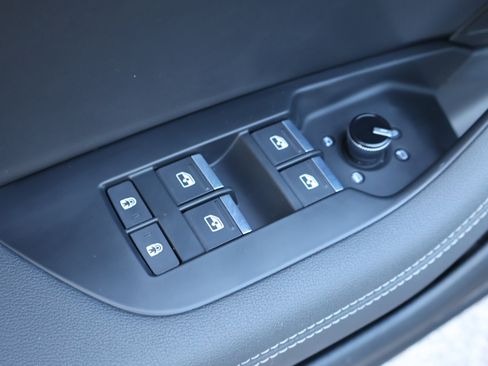 Used 2022 Audi A6 Premium Plus w/ Premium Plus Package image 16