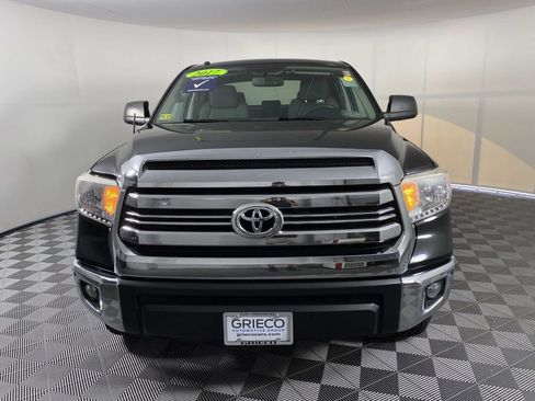 Used 2017 Toyota Tundra SR5 w/ SR5 Upgrade Package AWD/4WD image 3