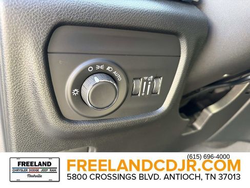 New 2025 Jeep Grand Cherokee image 21