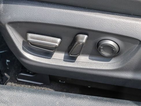 Certified 2023 Toyota Camry SE w/ Convenience Package image 20