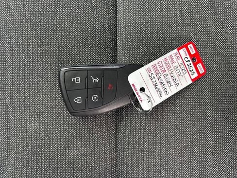 Used 2025 GMC Acadia Elevation image 33