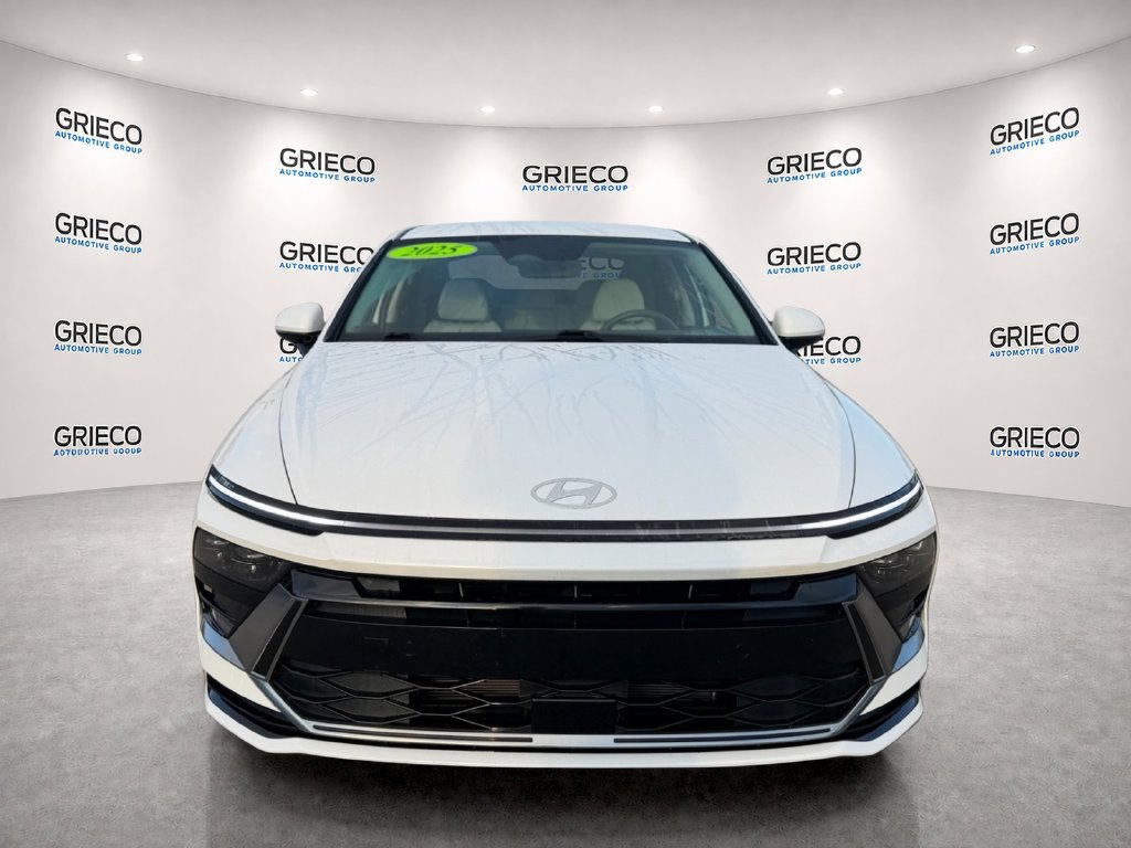 Used 2025 Hyundai Sonata SEL FWD image 2