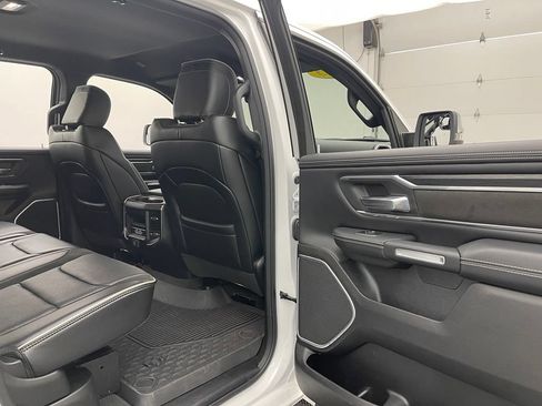 Used 2023 RAM 1500 Laramie AWD/4WD image 33