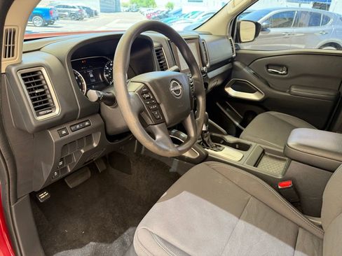 Used 2022 Nissan Frontier SV RWD image 29