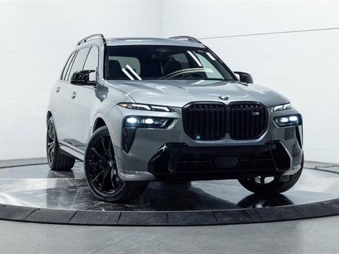 New 2026 BMW X7 M60i image 5