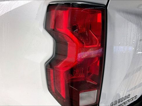 Used 2025 Chevrolet Colorado W/T image 40