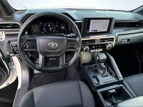 Used 2024 Toyota Tacoma SR image 10