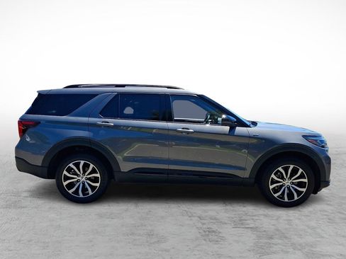 Used 2025 Ford Explorer ST-Line AWD/4WD image 6