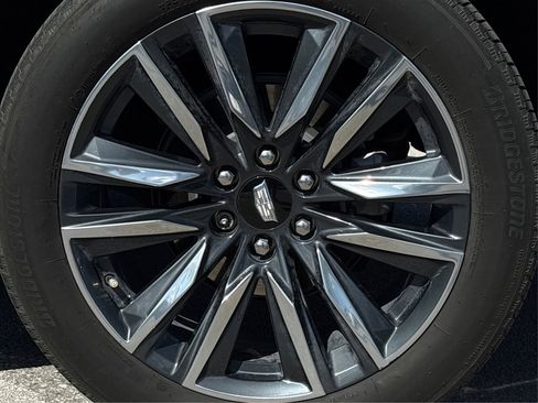 Used 2024 Cadillac Escalade ESV Premium Luxury image 13