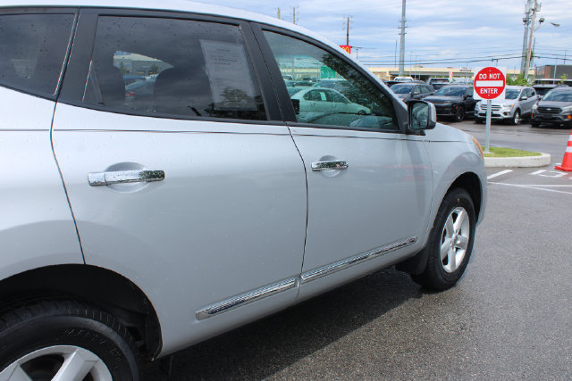 Used 2013 Nissan Rogue S w/ Special Edition Pkg FWD image 44