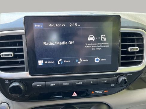 Used 2025 Hyundai Venue SEL FWD image 15