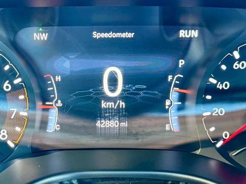 Used 2024 Jeep Compass Latitude image 21