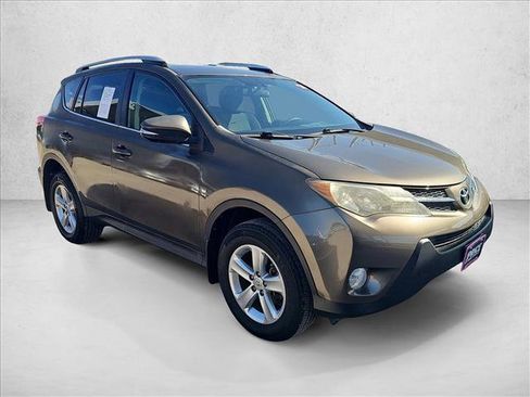 Used 2014 Toyota RAV4 XLE image 7