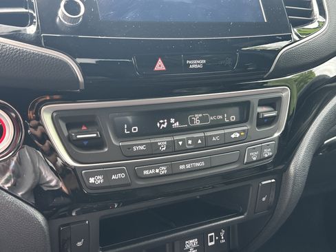 Used 2023 Honda Ridgeline Black Edition image 31