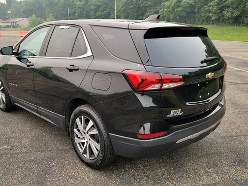 Used 2024 Chevrolet Equinox LT FWD image 9