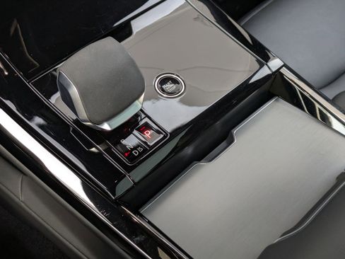 Used 2024 Land Rover Range Rover Sport Dynamic SE image 22