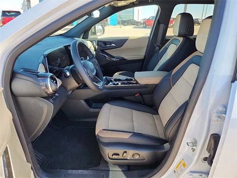 New 2026 Chevrolet Equinox ACTIV image 11