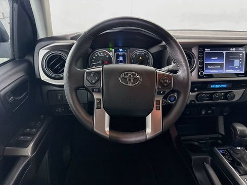 Used 2023 Toyota Tacoma SR5 RWD image 18
