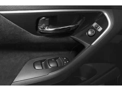 Used 2015 Nissan Altima 2.5 S w/ Power Driver Seat Package FWD image 13