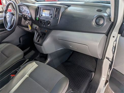 Used 2019 Nissan NV200 SV image 33