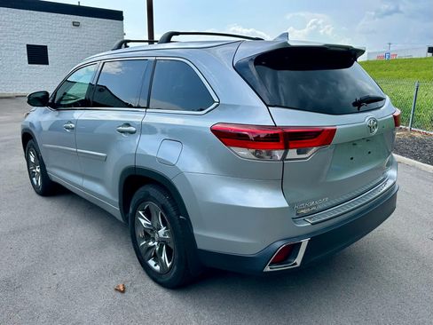Used 2017 Toyota Highlander Limited Platinum AWD/4WD image 7
