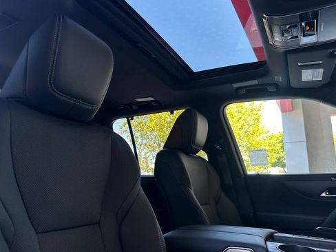 New 2026 Lexus LX 600 4WD w/ Appearance Package image 18