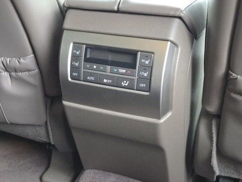 Used 2019 Lexus GX 460 Luxury image 31