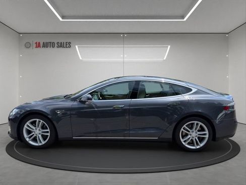 Used 2015 Tesla Model S 70D AWD/4WD image 2