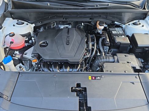 Used 2024 Kia Sorento S image 29