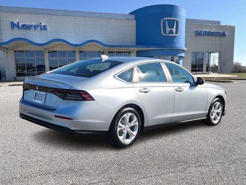 New 2025 Honda Accord LX image 4