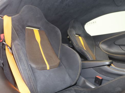 Used 2020 McLaren 570S Coupe RWD image 15