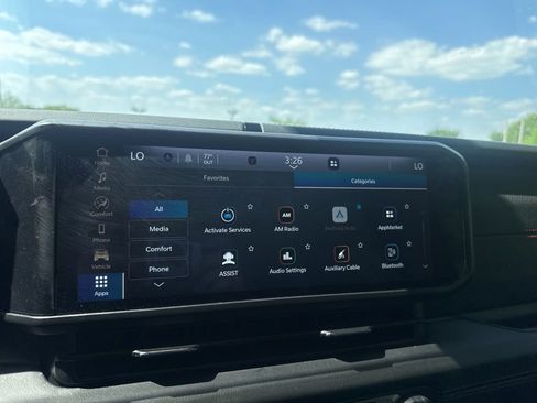 Used 2025 Jeep Wrangler Unlimited Rubicon AWD/4WD image 29