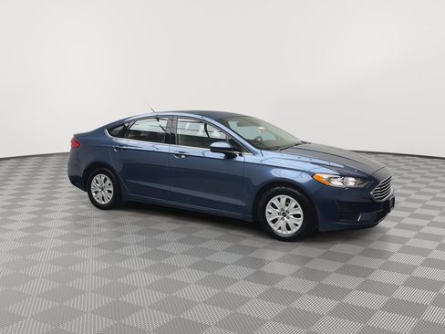 Certified 2019 Ford Fusion S FWD image 33