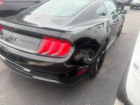 Used 2020 Ford Mustang GT w/ Black Accent Package RWD image 4
