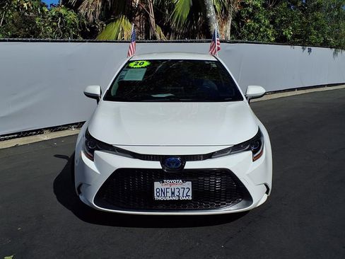 Certified 2020 Toyota Corolla LE image 2