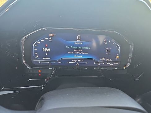 Used 2024 Chevrolet Silverado 1500 RST image 8