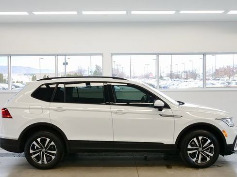 Used 2022 Volkswagen Tiguan S image 7