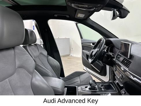 Used 2020 Audi SQ5 Premium Plus w/ Premium Plus Package AWD/4WD image 26