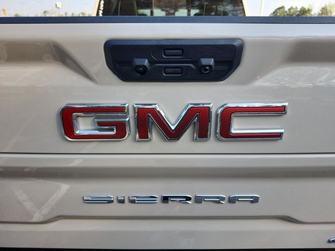 New 2026 GMC Sierra 2500 AT4X image 5