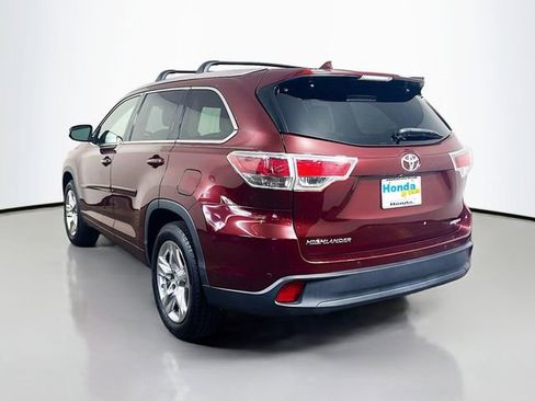 Used 2015 Toyota Highlander Limited w/ Driver Technology Package FWD image 6
