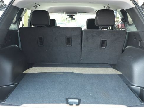 Used 2025 Chevrolet Blazer LT FWD image 10