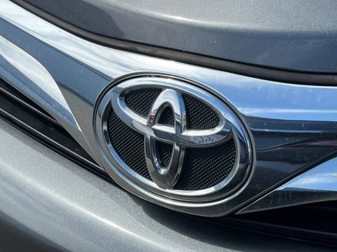 Used 2013 Toyota Camry XLE FWD image 13