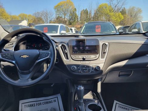 Used 2020 Chevrolet Malibu LS image 25