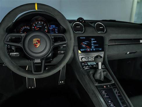 Used 2025 Porsche 718 Cayman GT4 RS RWD image 21