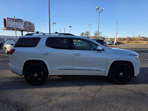 Used 2019 GMC Acadia Denali w/ Technology Package image 4
