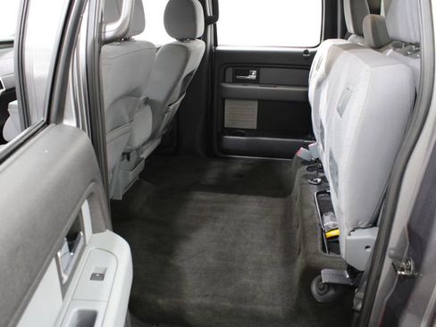 Used 2014 Ford F150 XLT w/ Equipment Group 302A Luxury image 21