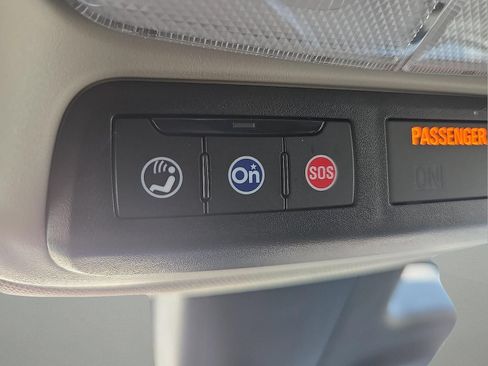 Certified 2023 Buick Encore GX Select w/ Sport Touring Package FWD image 22