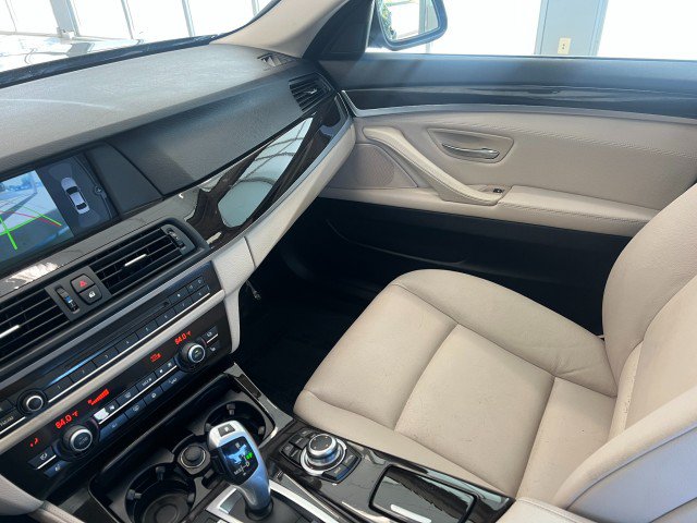 Used 2012 BMW 528i xDrive Sedan AWD/4WD image 17