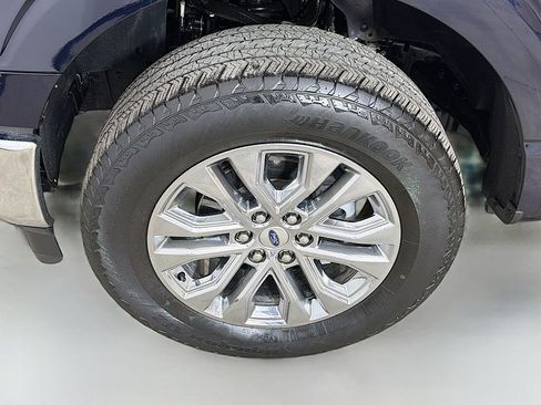 Used 2025 Ford F150 Lariat w/ Equipment Group 502A High AWD/4WD image 18